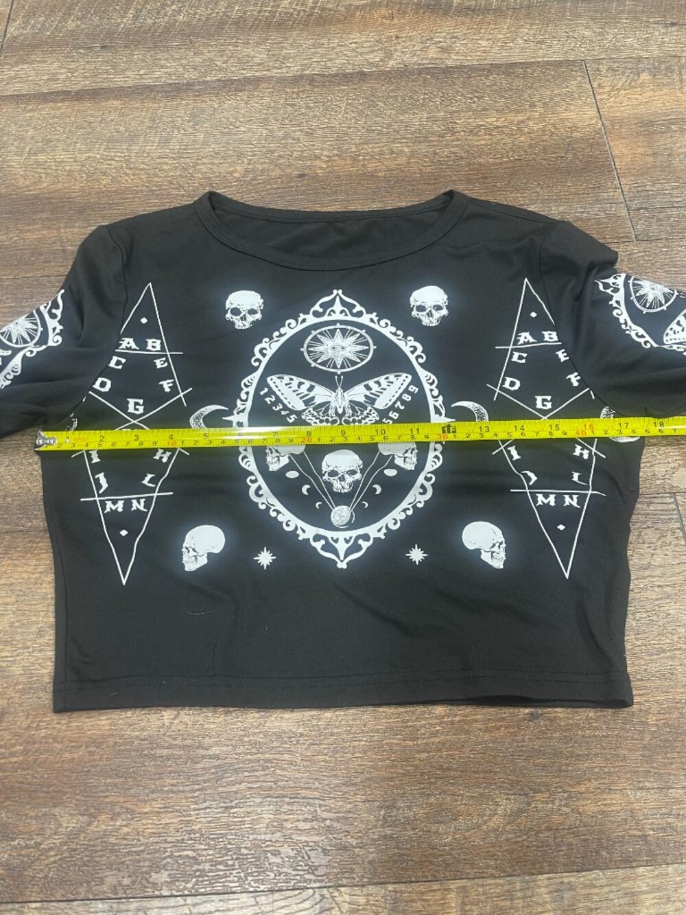 ROMWE Gothic Whimsigoth Skull Moth Celestial Crop Top M - Picture 4 of 7